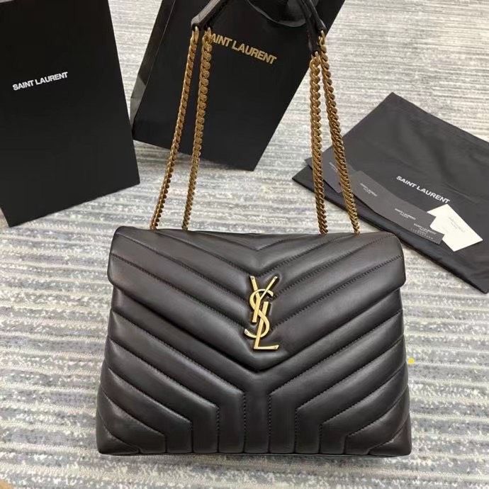 YSL LOULOU MEDIUM TASCHEN IN GESTEPPTEM LAMMLEDER MIT GOLDENEM LOGO