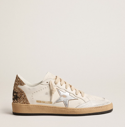 Ball Star mit Stern aus Metallic-Leder und Glitzer an der Fersenpartie