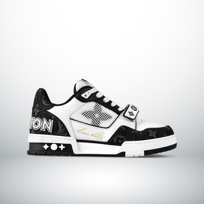 TRAINER BLACK