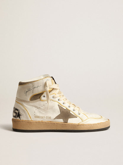 White nappa leather with a tortoise color suede star
