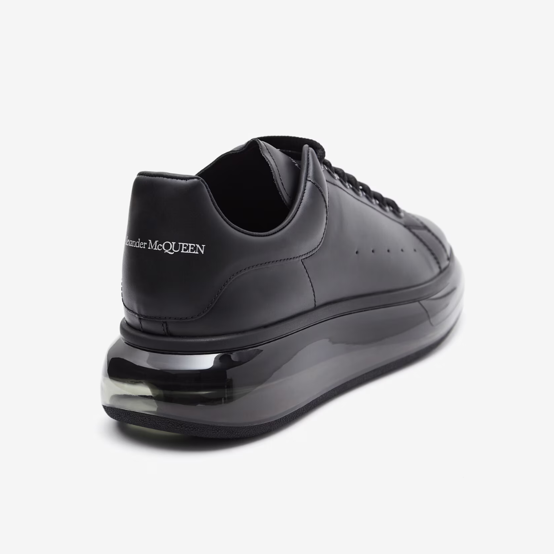 Oversize in Schwarz Gummi