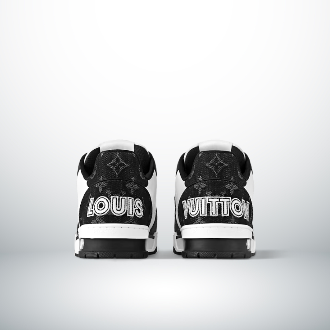 TRAINER BLACK