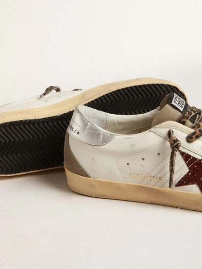 Burgundy glitter star and silver heel tab