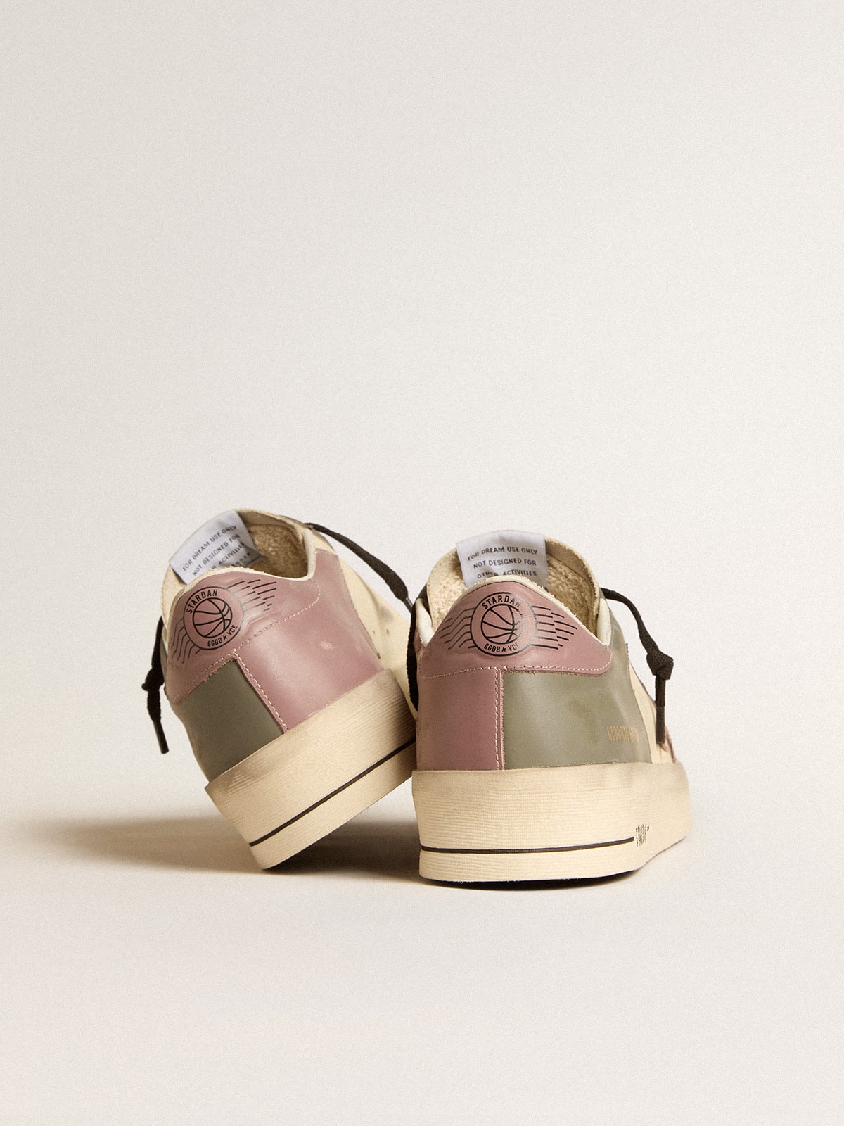 Stardan LTD aus grauem Leder mit Stern und Ferse aus rosa Leder