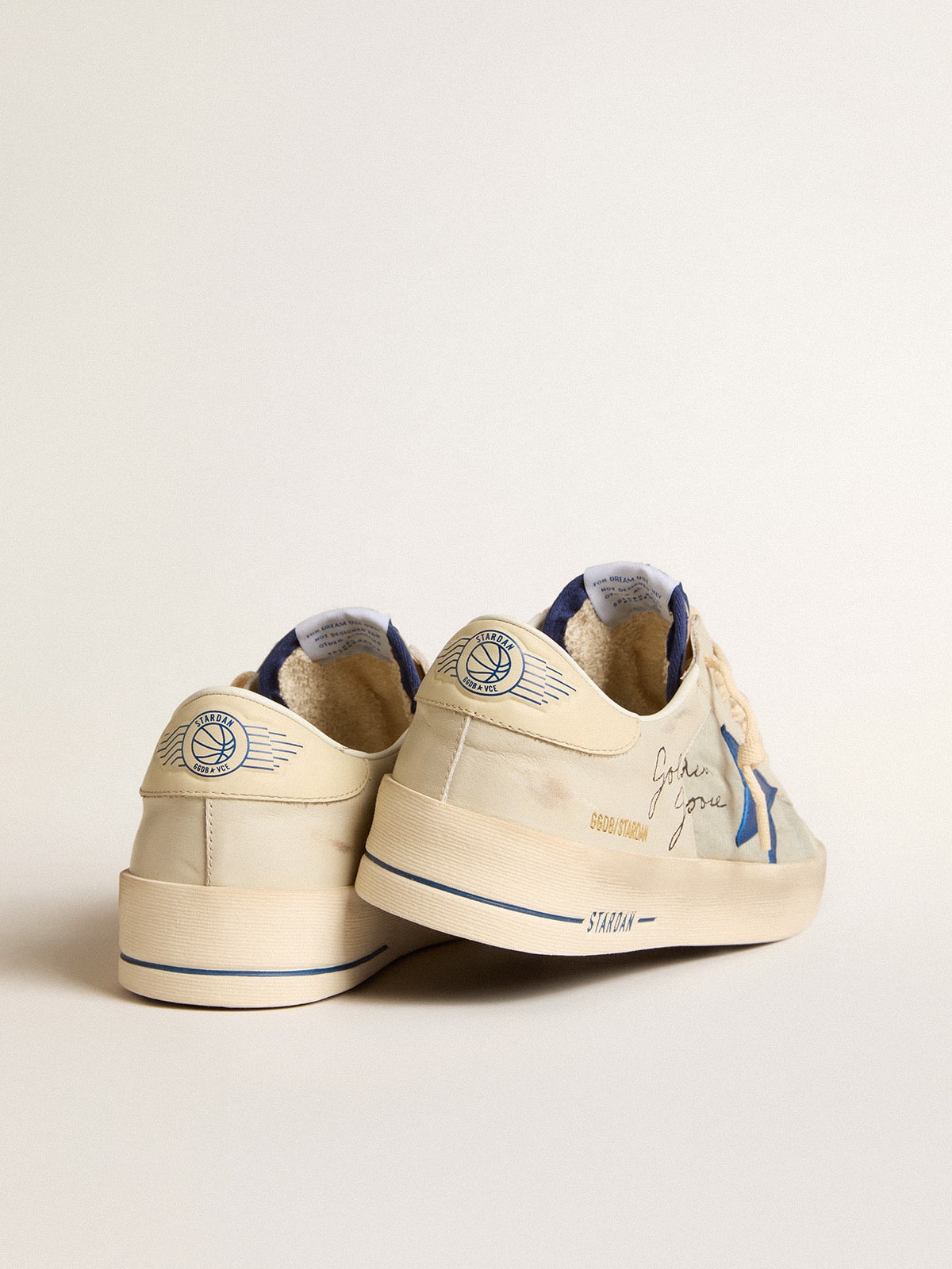 Stardan aus Nylon mit blauem Lederstern und elfenbeinfarbenem Leder an der Ferse