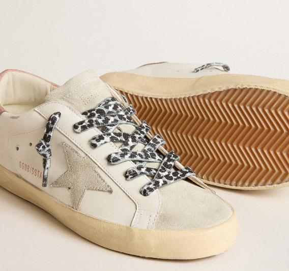 Super-Star mit Eiskristall-Suede-Stern und rosa Lizard-Print an der Ferse