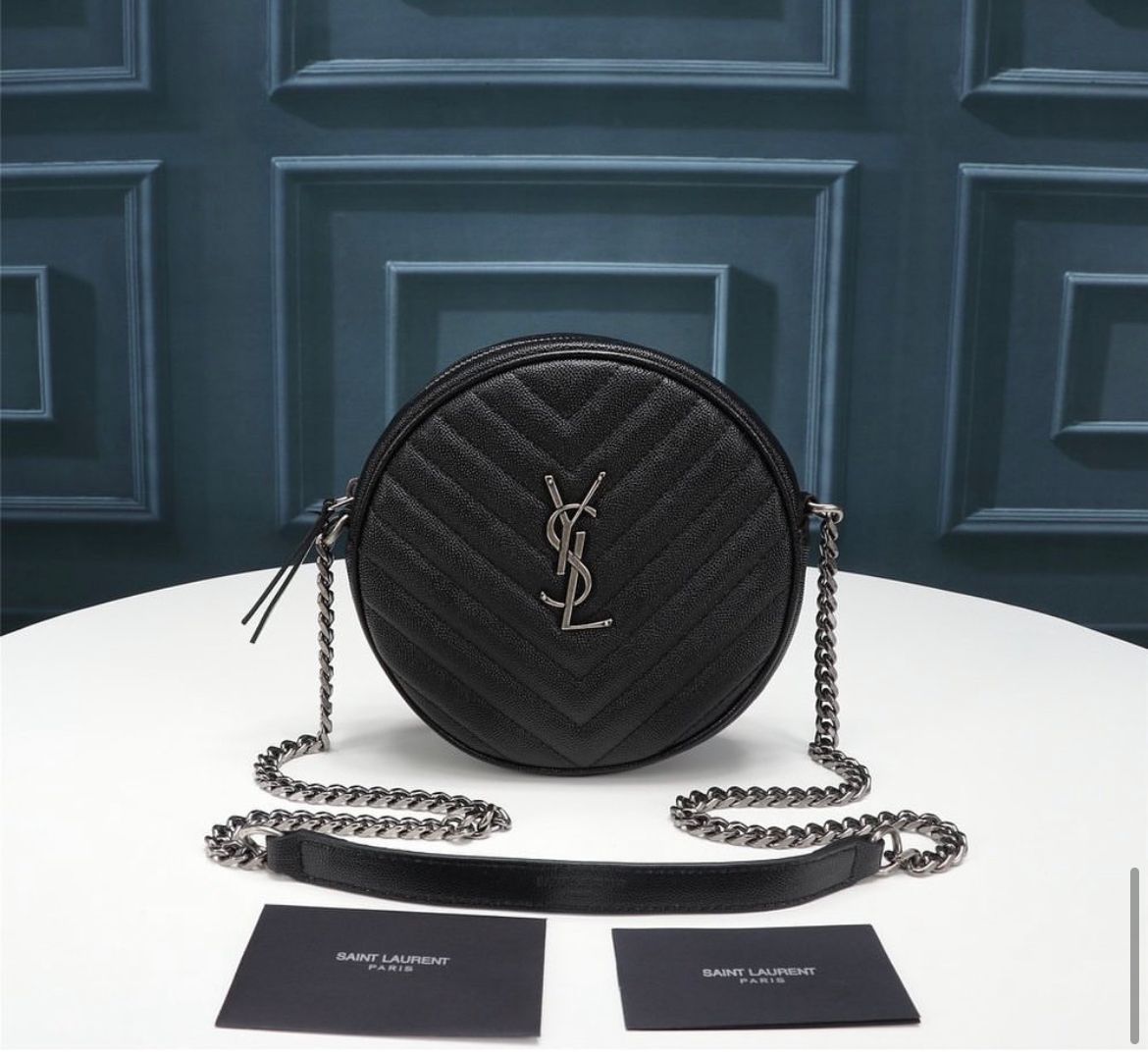 YSL KAMERA-TASCHE VINYLE RUND AUS SCHWARZEM LAMMLEDER