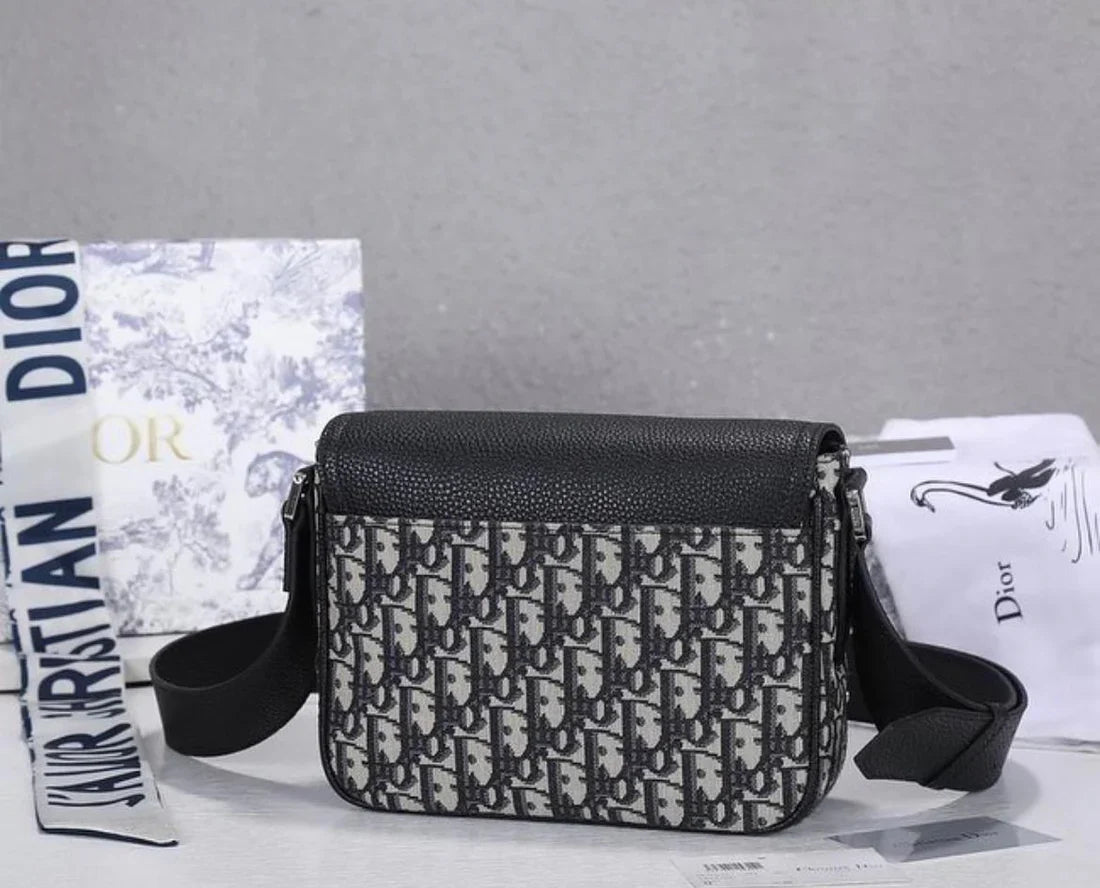 DIOR TASCHE SCHWARZ