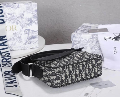 DIOR TASCHE SCHWARZ