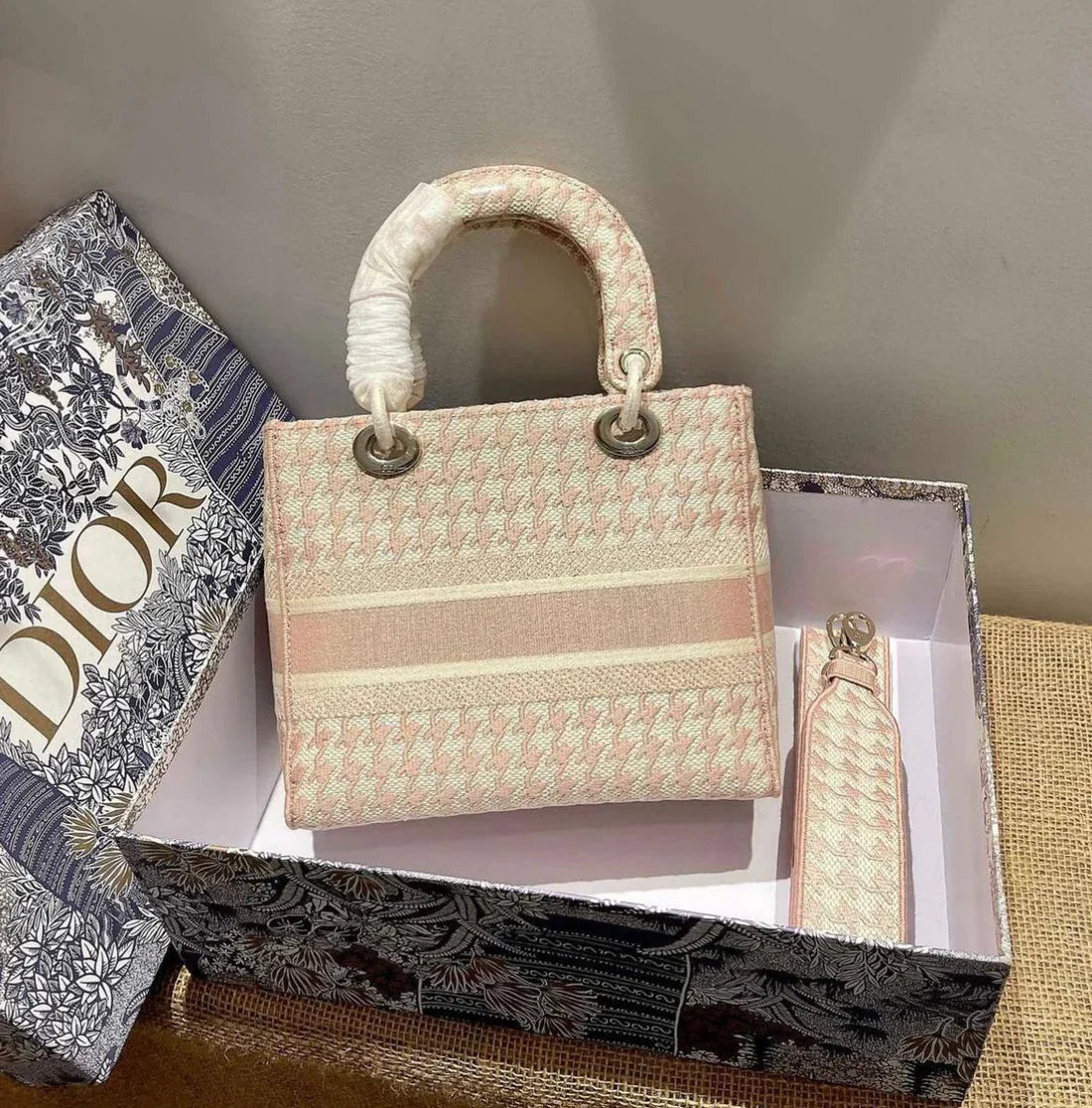 DIOR BOOK TOTE MITTELTASCHE ROSA
