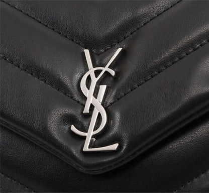 YSL BAG TOY LOULOU Umhängetasche in schwarzem gestepptem Leder mit silberner Hardware