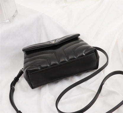 YSL BAG TOY LOULOU Umhängetasche in schwarzem gestepptem Leder mit silberner Hardware