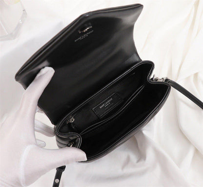 YSL BAG TOY LOULOU Umhängetasche in schwarzem gestepptem Leder mit silberner Hardware