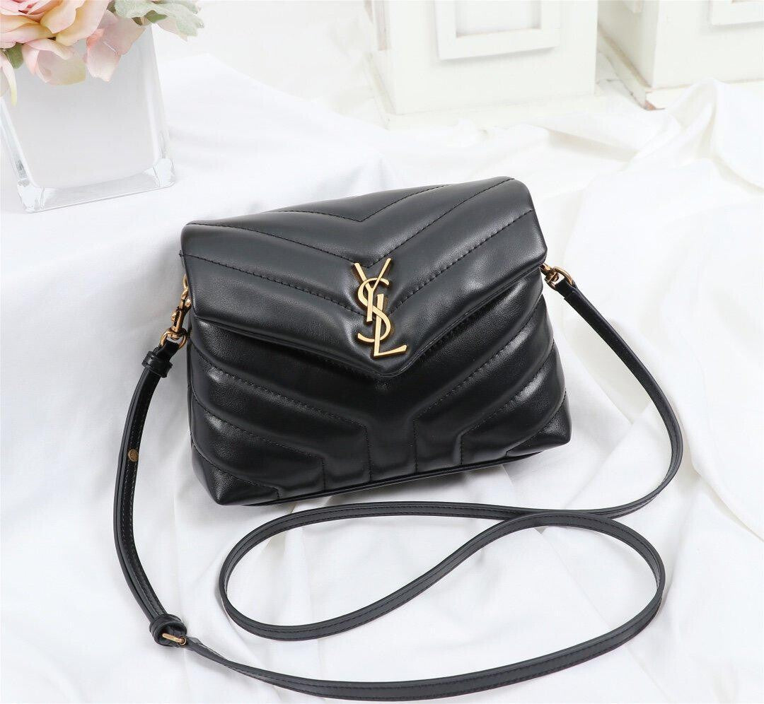 YSL BAG TOY LOULOU Umhängetasche in schwarzem gestepptem Leder mit goldener Hardware