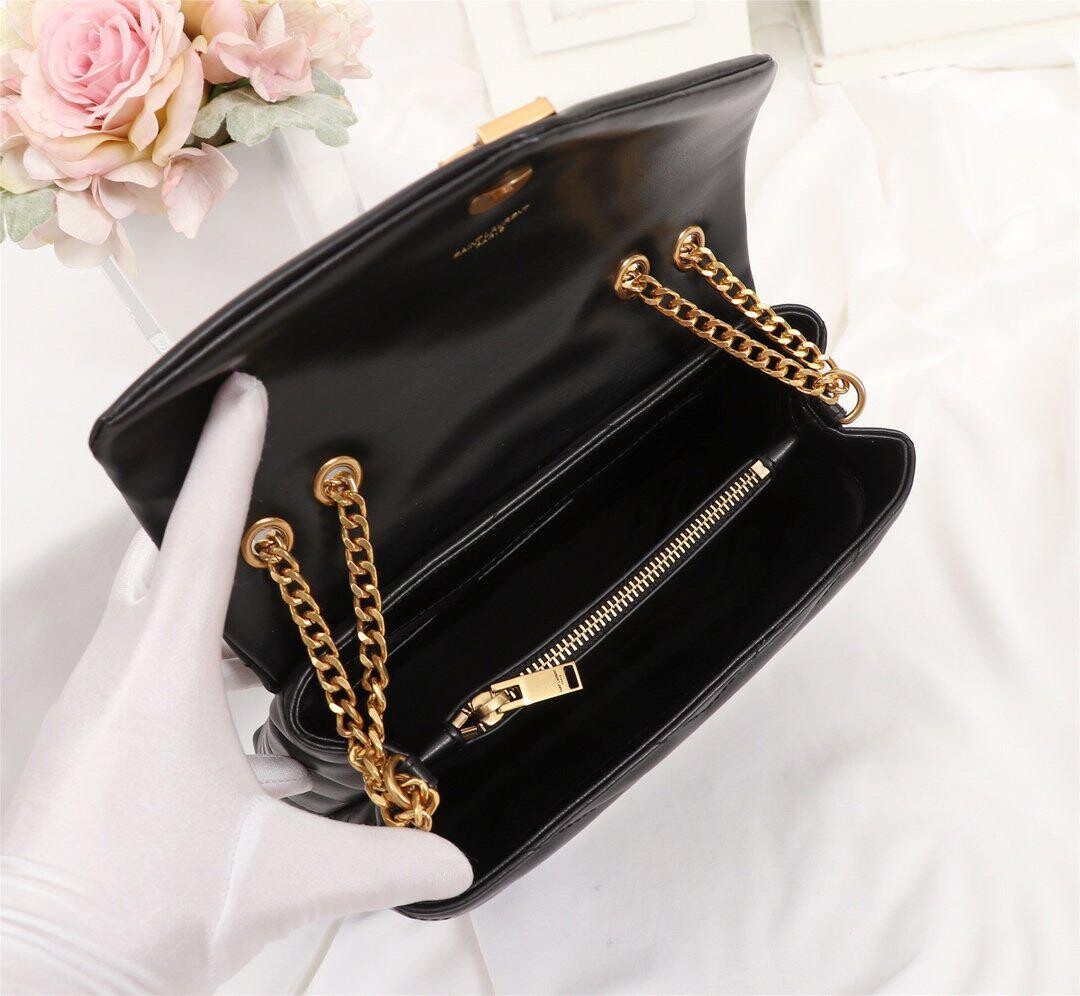 YSL LOULOU KLEINE TASCHE IN GESTEPPTEM LAMMLEDER MIT GOLDENEM LOGO