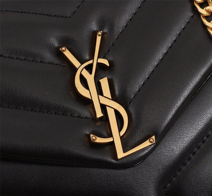 YSL LOULOU KLEINE TASCHE IN GESTEPPTEM LAMMLEDER MIT GOLDENEM LOGO