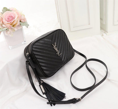 YSL LOU MINI TASCHE AUS GESTEPPTEM GRAIN DE POUDRE PRÄGELAMMLEDER