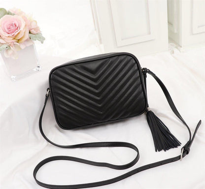 YSL LOU MINI TASCHE AUS GESTEPPTEM GRAIN DE POUDRE PRÄGELAMMLEDER