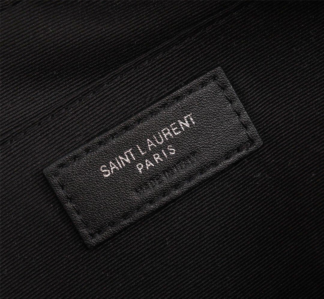 YSL LOU MINI TASCHE AUS GESTEPPTEM GRAIN DE POUDRE PRÄGELAMMLEDER
