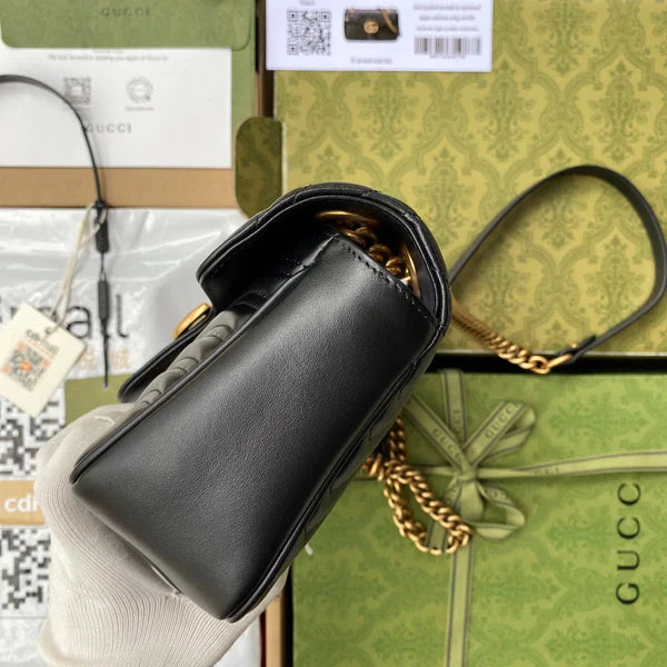 SCHULTERTASCHE GG MARMONT MITTELGROSS METELASSÉ SCHWARZ