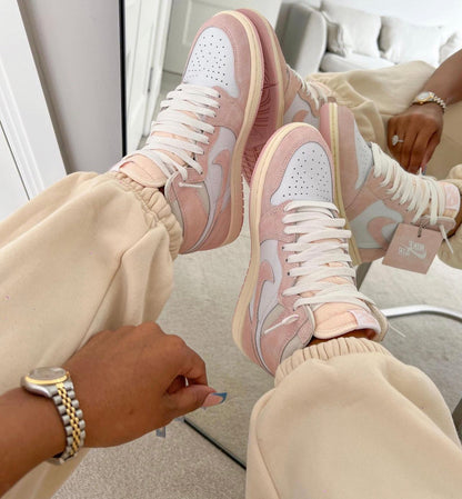 AJ 1 High Retro OG Rosa Damen